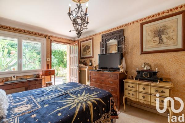 Maison traditionnelle 6 pièces de 190 m² à Mouans-Sartoux (06370)