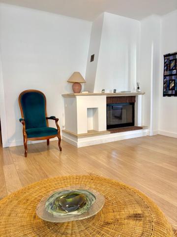 Superbe T4 de 90 m2 dans une résidence en centre ville avec parking