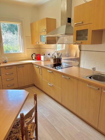 Superbe T4 de 90 m2 dans une résidence en centre ville avec parking