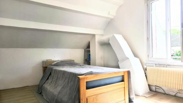 A Clichy-sous-Bois 93390   Maison de 63 m², 4 pièces , terrain 240 m2