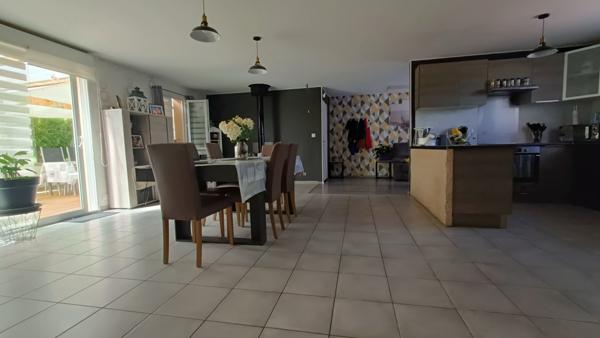 Plain poied sur 2900m² de terrain, hors lotissement