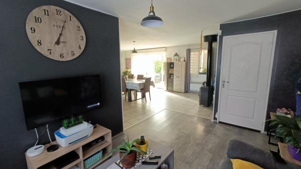 Plain poied sur 2900m² de terrain, hors lotissement