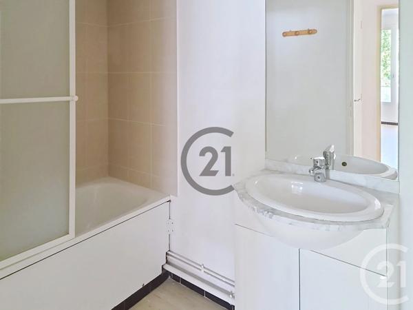 Appartement F2 à vendre  2 pièces - 52 m 2   MIGENNES  - 89