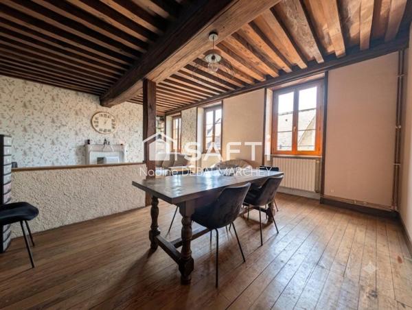 Maison en pierre de 150 m² au cœur de Charolles, idéale pour famille ou profession libérale