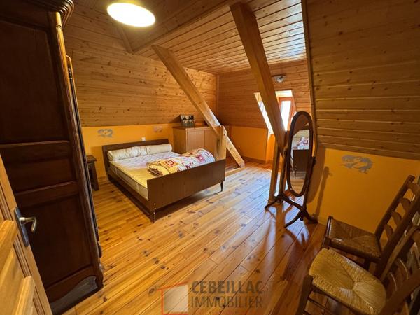 Maison 7 pièce(s) 4 chambre(s) 140 m²
