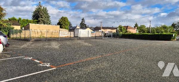 Terrain pour construction à usage professionnel