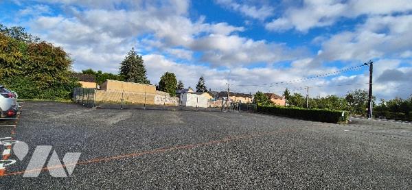 Terrain pour construction à usage professionnel