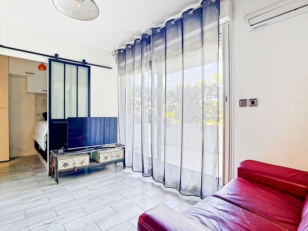 Appartement T1 avec terrasse et garage fermé à vendre - Secteur Montolivet 13012 Marseille