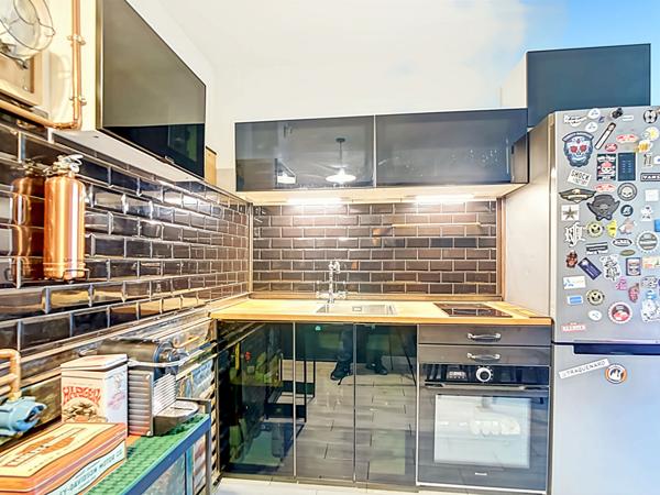 Appartement T1 avec terrasse et garage fermé à vendre - Secteur Montolivet 13012 Marseille