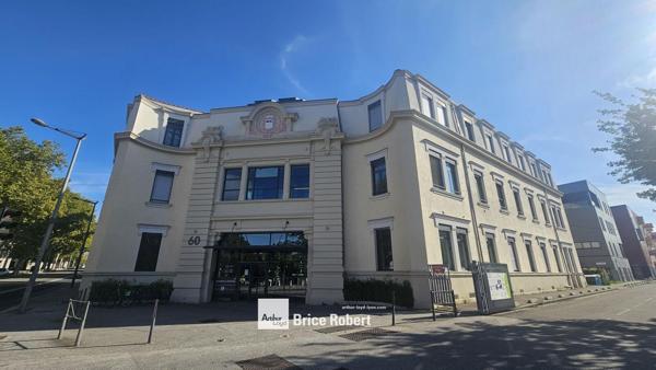 Bureaux en location Lyon 8ème avec accès immédiat aux transports