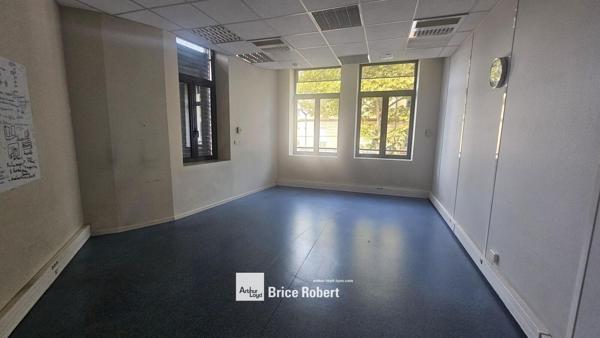 Bureaux en location Lyon 8ème avec accès immédiat aux transports