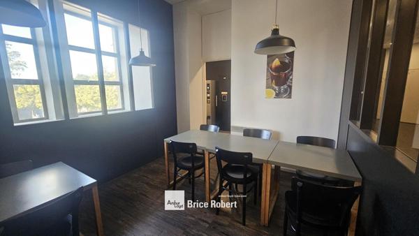 Bureaux en location Lyon 8ème avec accès immédiat aux transports