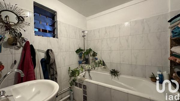 Maison à vendre 4 pièces 74 m² L'Étang-Salé