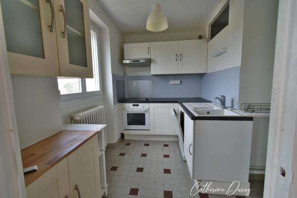 Appartement à vendre T 4 DIJON (21) quartier Montchapet / les perrieres 3 chambres avec balcon et cave
