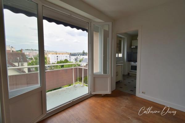 Appartement à vendre T 4 DIJON (21) quartier Montchapet / les perrieres 3 chambres avec balcon et cave