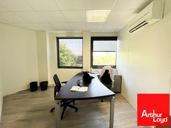 Bureaux à louer avec nombreux parkings à Pérols espaces aménagés