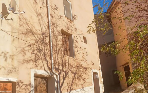 Appartement à vendre    3 pièces •  La Verdière