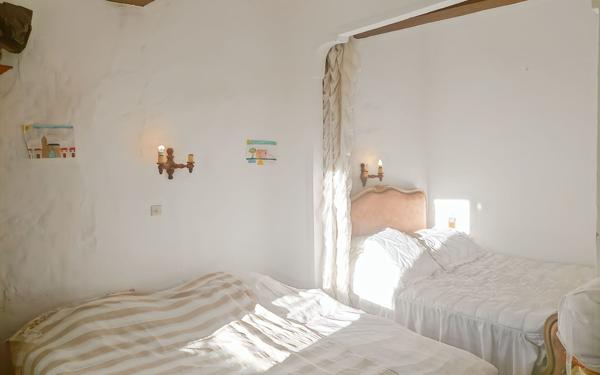 Appartement à vendre    3 pièces •  La Verdière