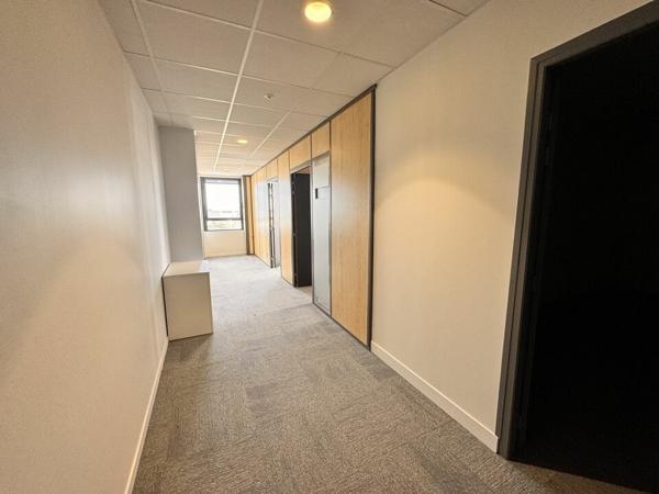 TOURS NORD L'AERONEF BUREAUX A LOUER DE 135 M² AVEC POSSIBILITE DE PARKINGS