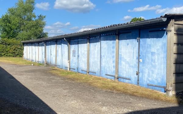 Stationnement à louer    12 m2 Nevers