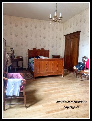 Dpt Gers (32), à vendre MASSEUBE maison de 4 chambres - salon - séjour et cour intérieure