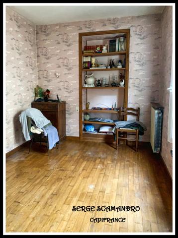 Dpt Gers (32), à vendre MASSEUBE maison de 4 chambres - salon - séjour et cour intérieure