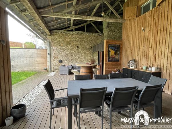 Vente Charmante Maison de village - 5 pièces - 152m² - Jardin et grande terrasse - BOURG CHARENTE