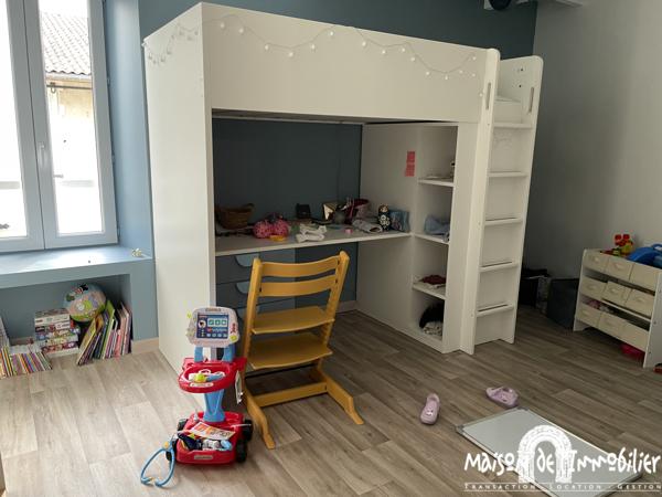 Vente Charmante Maison de village - 5 pièces - 152m² - Jardin et grande terrasse - BOURG CHARENTE