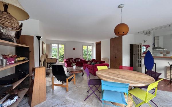 Maison à vendre    7 pièces • 170 m2 Saint-Maur-des-Fossés