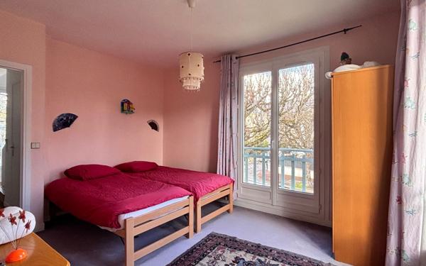 Maison à vendre    7 pièces • 170 m2 Saint-Maur-des-Fossés