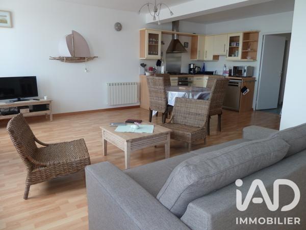 Appartement à vendre 3 pièces 66 m² Saint-Vaast-la-Hougue