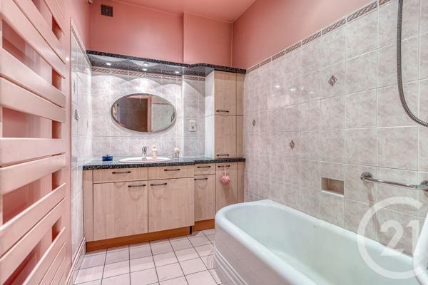 Appartement T3 à vendre  3 pièces - 83 m2 RUMILLY - 74