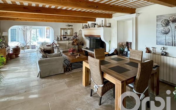 Maison à vendre    23 pièces •  Bollène