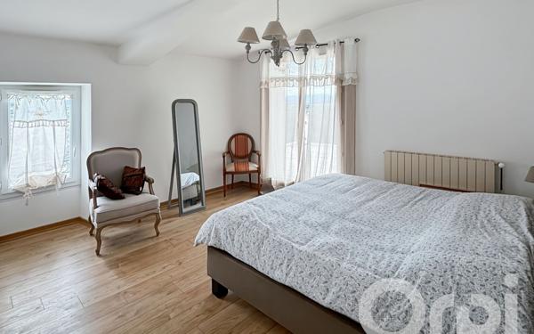 Maison à vendre    23 pièces •  Bollène