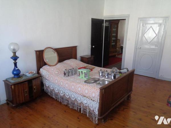 LILLERS, Maison de ville 268 m² habitable bâtie sur 359 m²