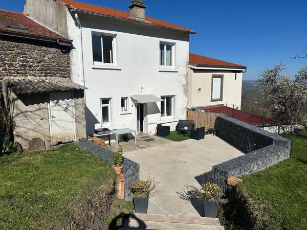 Vente Maison182 m² - 6 Pièces - VEYRE MONTON (63960)