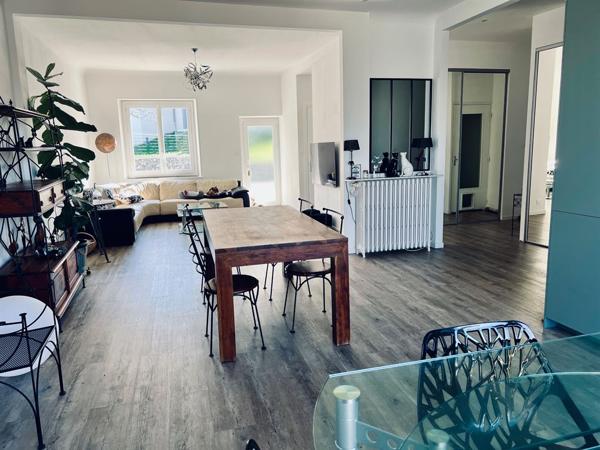 Vente Maison182 m² - 6 Pièces - VEYRE MONTON (63960)
