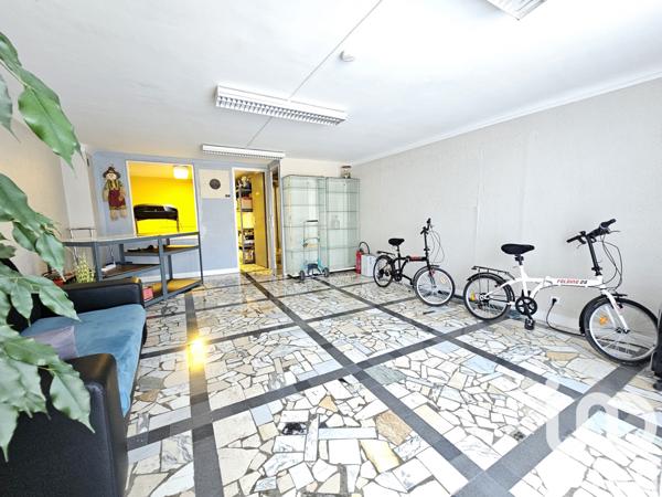 Appartement à vendre 7 pièces 176 m² Vence