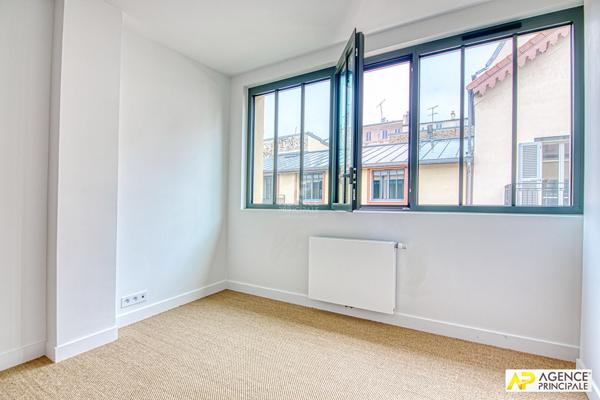 Versailles Notre Dame - Maison 3 pièces 65.8 m ² au sol avec terrasse arborée de 17,5 m² 698 000 € **  - Référence  28103