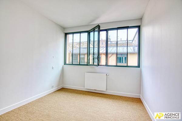Versailles Notre Dame - Maison 3 pièces 65.8 m ² au sol avec terrasse arborée de 17,5 m² 698 000 € **  - Référence  28103