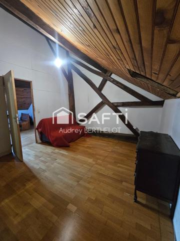 Maison de 200m2 à SENS BEAUJEU