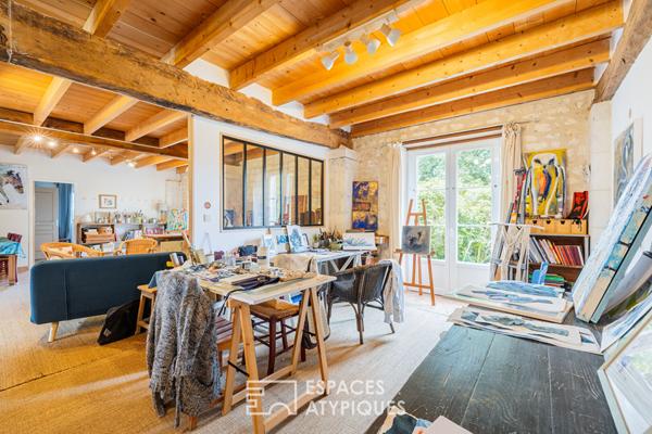 Domaine rénové avec gîtes indépendants et près de 2 hectares de terrain