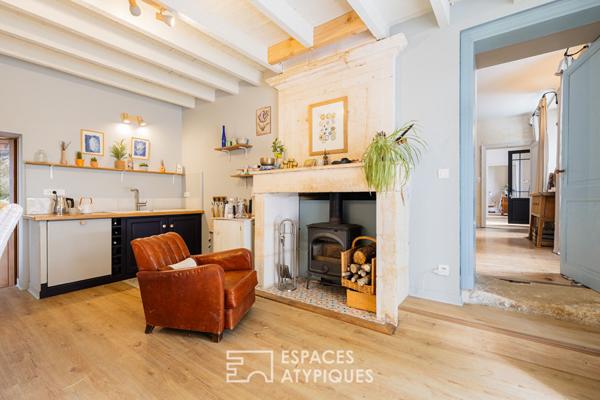 Domaine rénové avec gîtes indépendants et près de 2 hectares de terrain