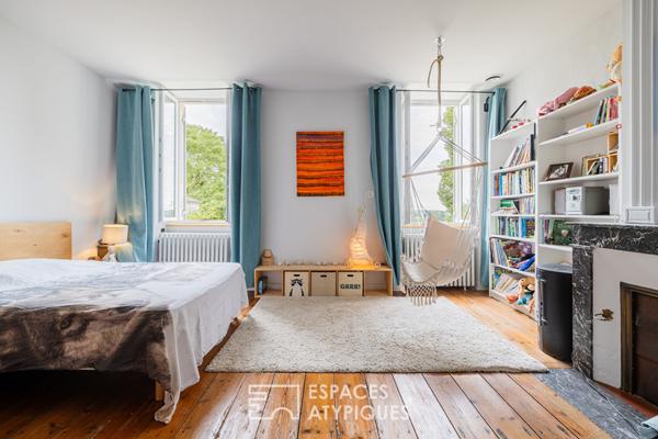 Domaine rénové avec gîtes indépendants et près de 2 hectares de terrain