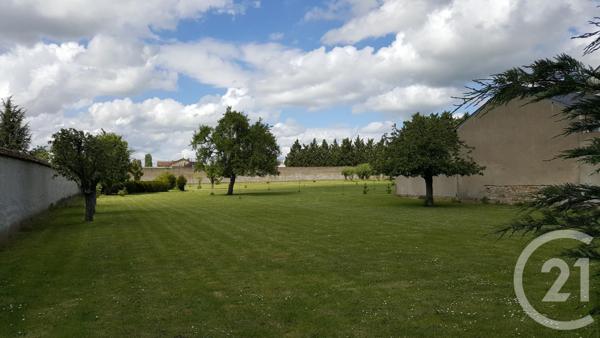 terrain à vendre  5289 m2 MOULINS - 03