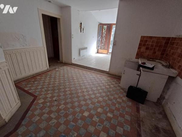 MAROLLES LES BRAULTS - Immeuble avec 4 appartements