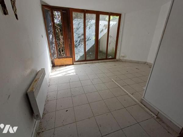 MAROLLES LES BRAULTS - Immeuble avec 4 appartements