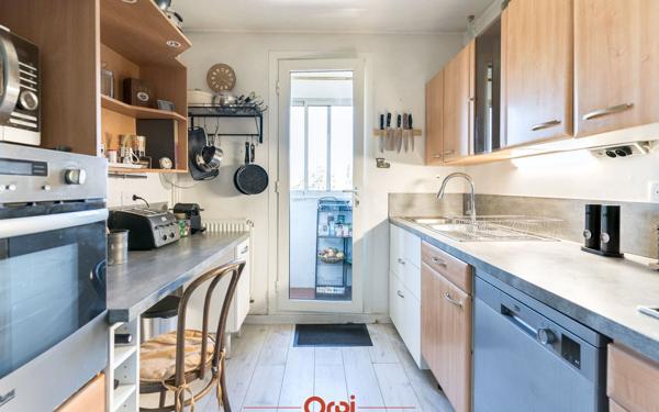 Appartement à vendre    4 pièces • 92 m2 Marseille 12