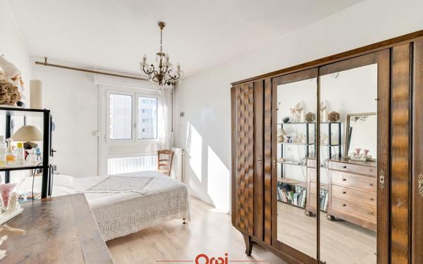 Appartement à vendre    4 pièces • 92 m2 Marseille 12