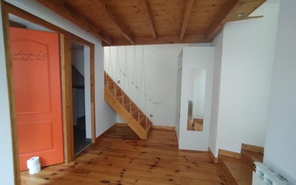 Maison à louer    5 pièces • 99,22 m2 Montréal